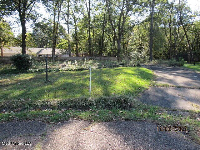 2nd image of 0 Rock Glen Pl #223