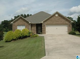 101 Canterbury Ct, Oneonta, AL 35121