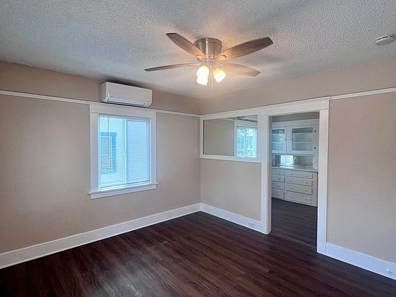 2nd image of 4238 Alabama St