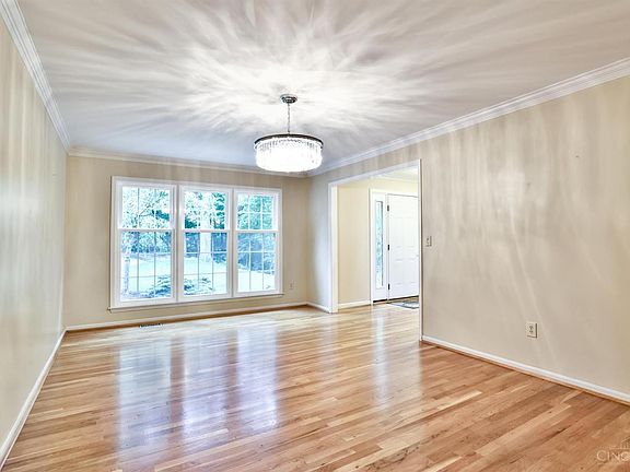 5th image of 2117 Berkshire Club Dr