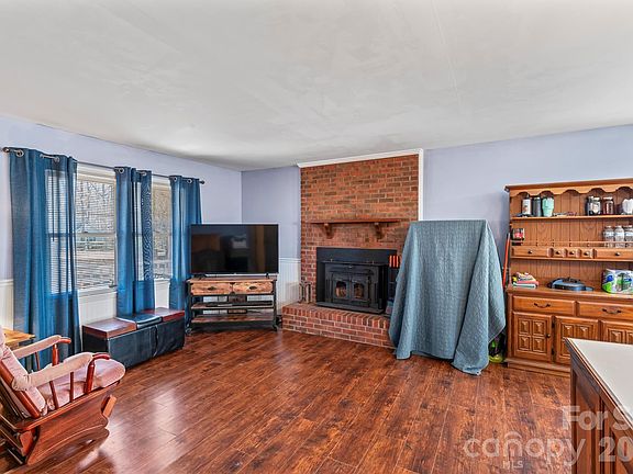 3rd image of 8615 Lochinvar Dr