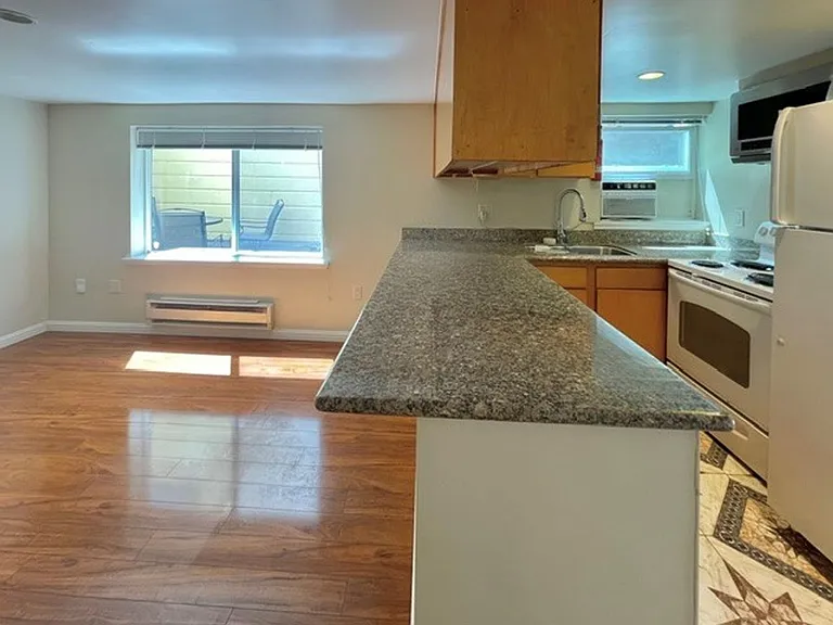 1204 Ceres St #B — Photo 11