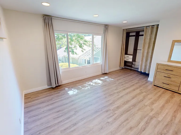 588 Rio Grande Cir — Photo 23