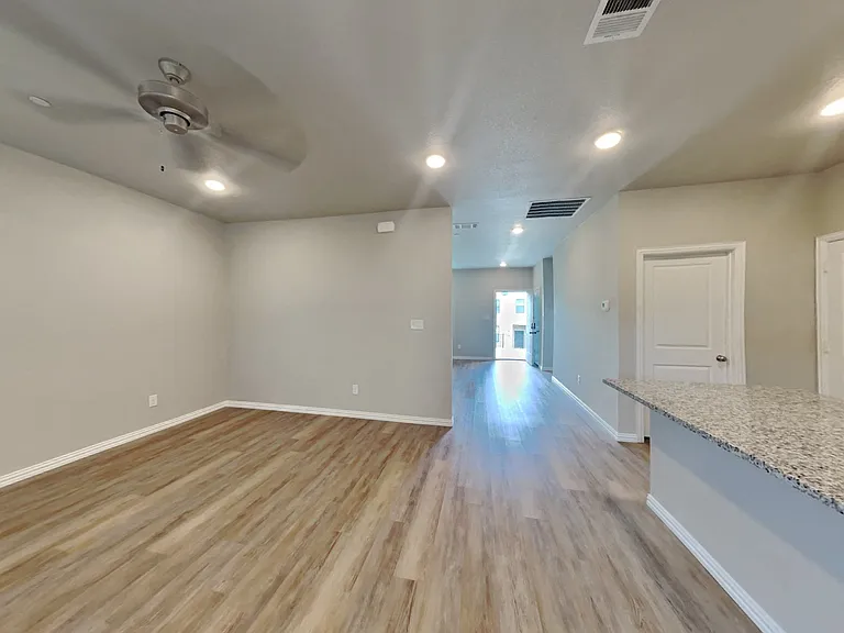 Willow Crossing Townhomes — Photo 18