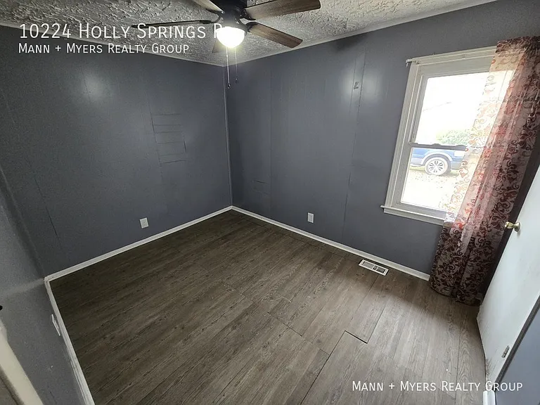 10224 Holly Springs Rd — Photo 22
