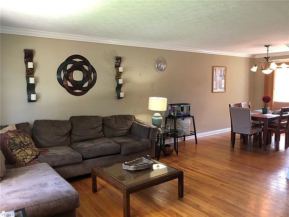 4th image of 34580 Glen Dr