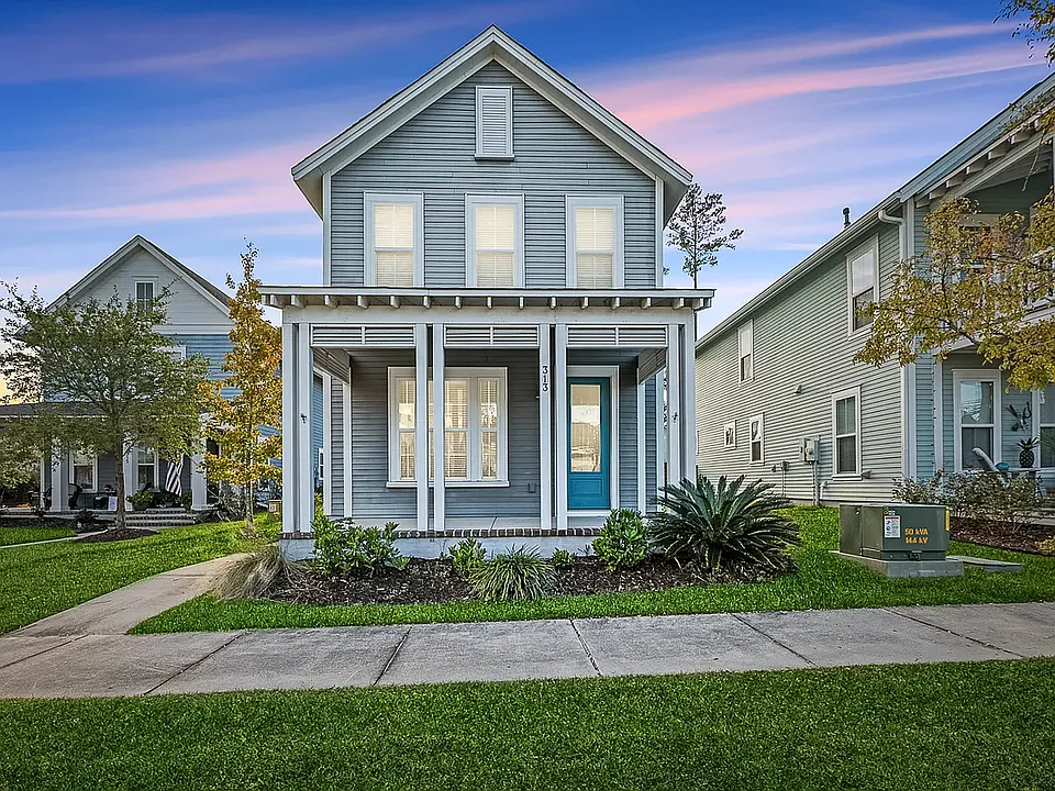 313 Oakbend St