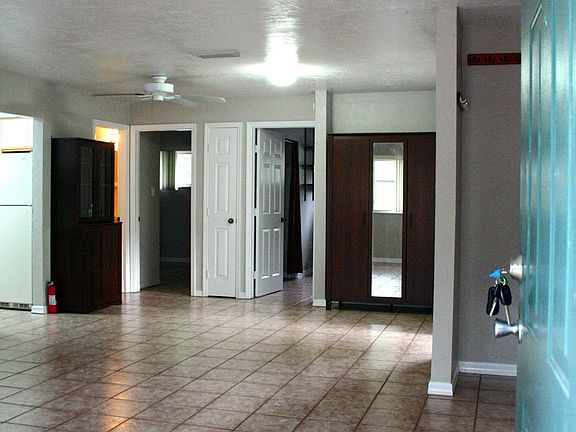 5th image of 747 SE 2nd Pl APT J