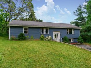 34-B Edgewood Rd, Southborough, MA 01772