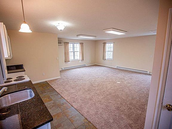 2nd image of 19450 Orchard Heights Dr