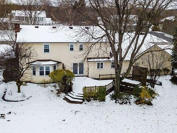 4th image of 167 Hillrise Dr