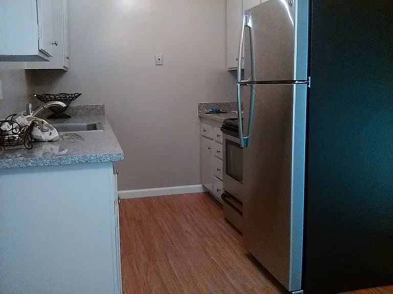 2020 Main St #15 — Photo 3