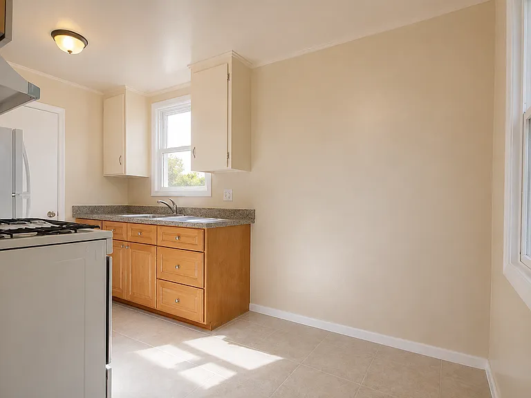 129 Anita Rd #6 — Photo 5