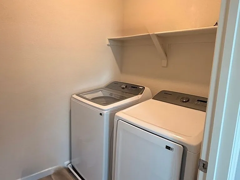 17247 Parkside Dr N — Photo 28