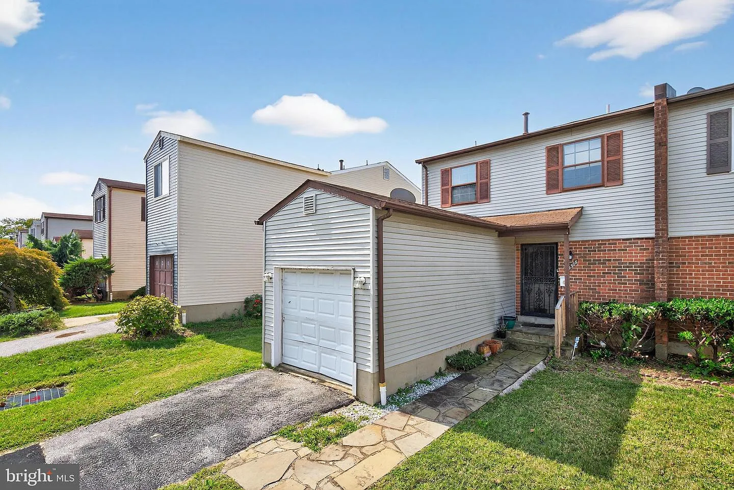 4306 Varnum Pl NE photo 1