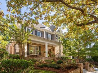 938 Manor Parc Dr, Decatur, GA 30033