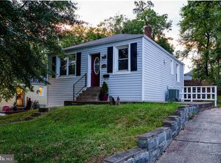 1320 Chapel Oaks Dr, Capitol Heights, MD 20743