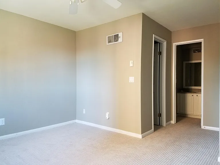 3550 Lebon Dr #6402 — Photo 13