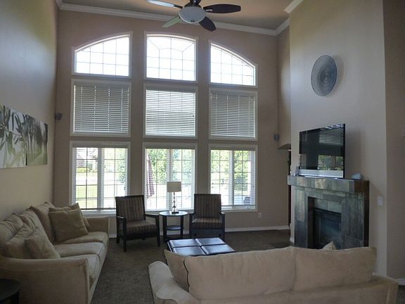 3rd image of 39981 Mazuchet Dr