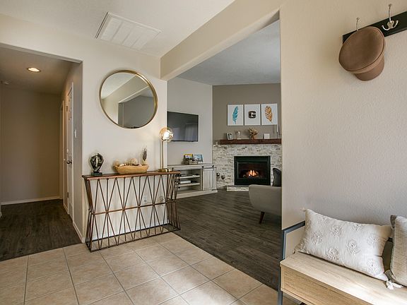 4th image of 11249 Campo Del Sol Ave NE
