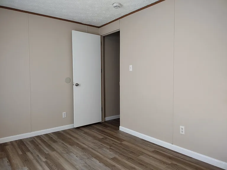 129 Pine Blf — Photo 10
