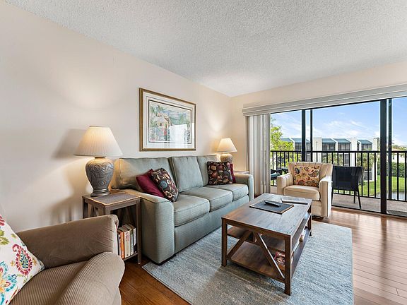 3rd image of 1605 S Us Highway 1 APT B406