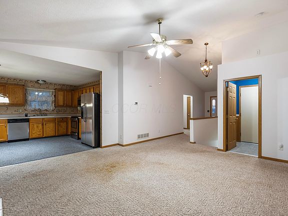 5th image of 1892 Winterbrook St