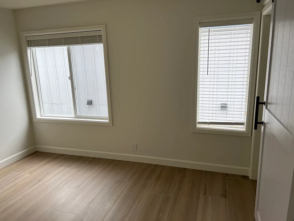 2121 Tustin Ave #C1