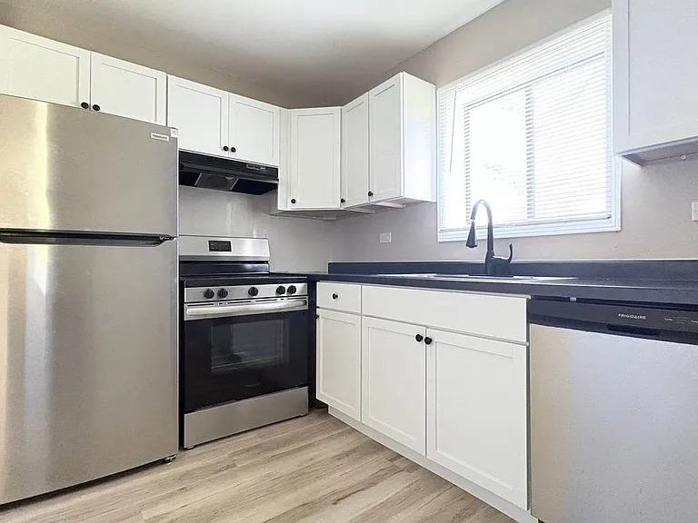 1527 Norway Ln #2B — Photo 18