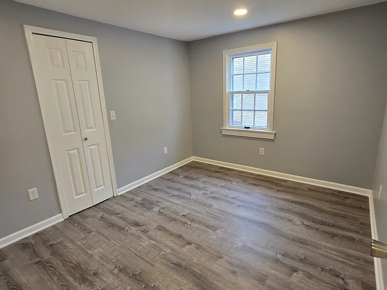 216 Robert Ave — Photo 19