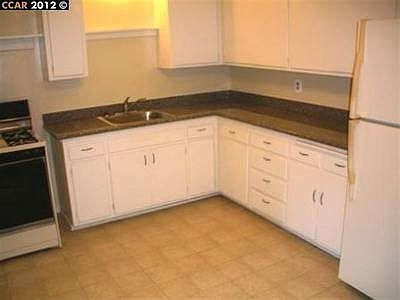 2nd image of 5936 Laird Ave