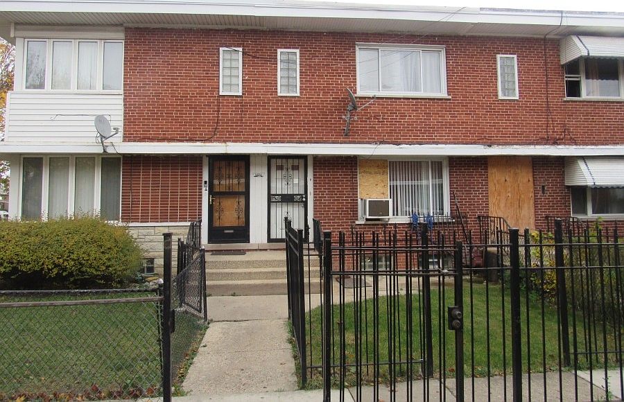 1st image of 5051 W Gladys Ave