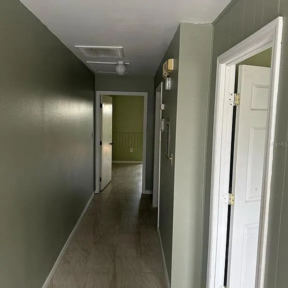214 N Chestnut Rd — Photo 3