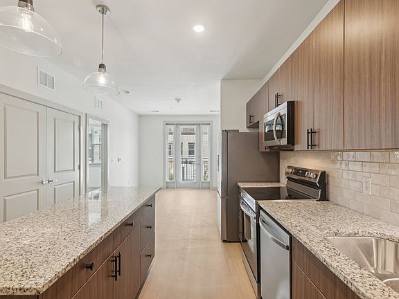 3rd image of 100 Medical Plaza Dr #361