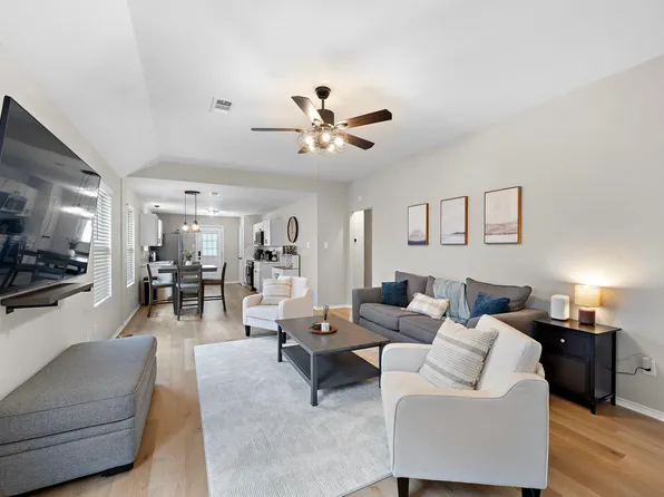 19719 Shores Edge Dr, Tomball, TX 77375