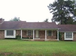 114 E Elliot Ln, De Kalb, TX 75559
