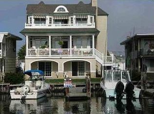 28 W 8th St, Ocean City, NJ 08226