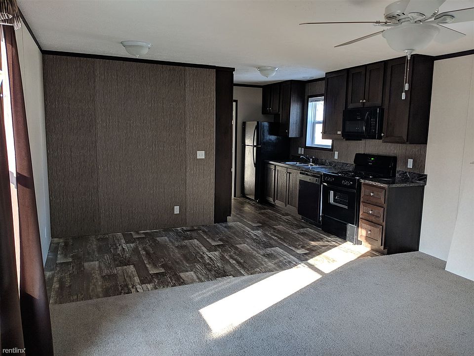 1st image of 56 Chaucer Dr