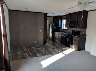 56 Chaucer Dr, Gardner, IL 60424