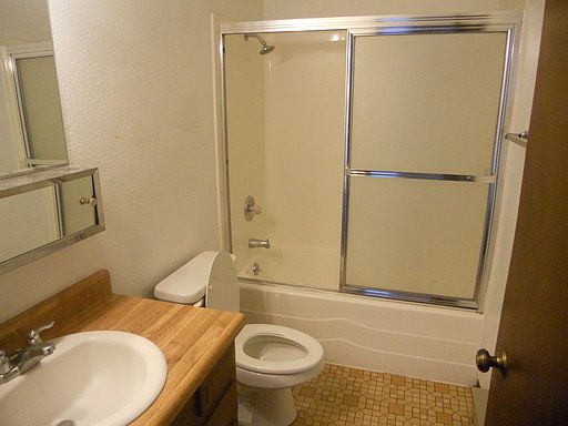 5th image of 1405 E Beacon Ave APT 4