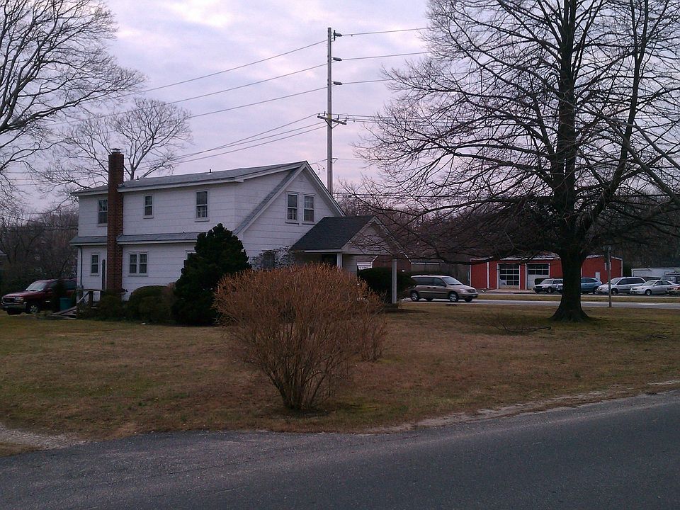 2nd image of 5800 Route 48