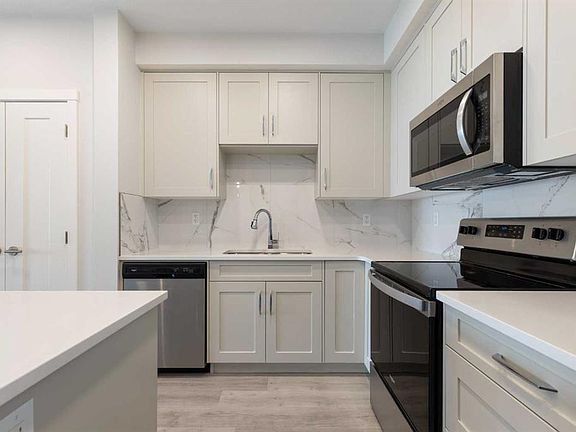 4th image of 150 W Shawnee Sq SW #202