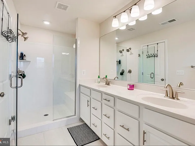42440 Dogwood Glen Sq — Photo 25