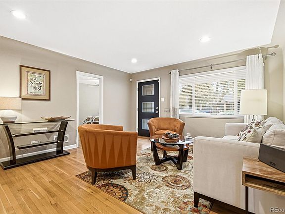 4th image of 221 Oneida Street