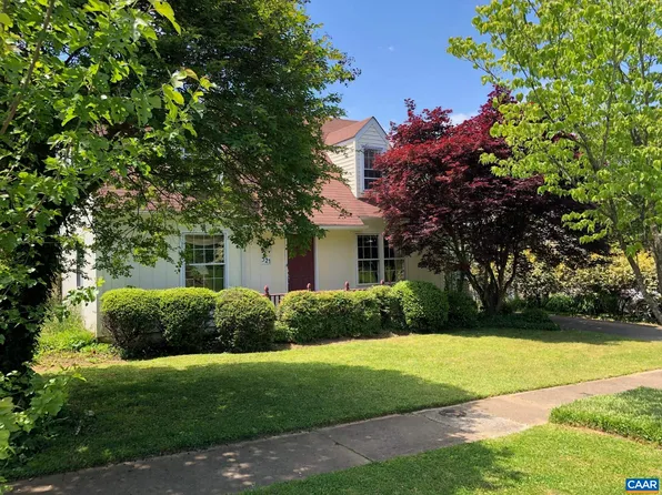 521 Park Plz, Charlottesville, VA 22902