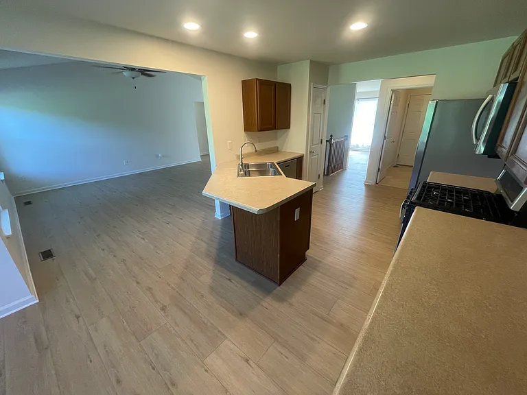 5526 Ashboro Dr — Photo 8