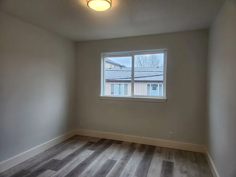 1721 Mill Aly — Photo 6