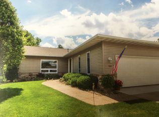 4414 Nostalgia Ln, Waterloo, IA 50701