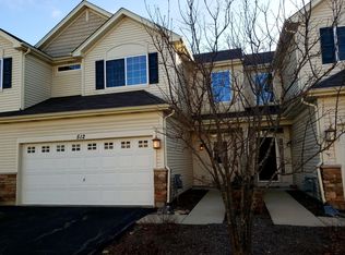 512 S Jade Ln, Round Lake, IL 60073