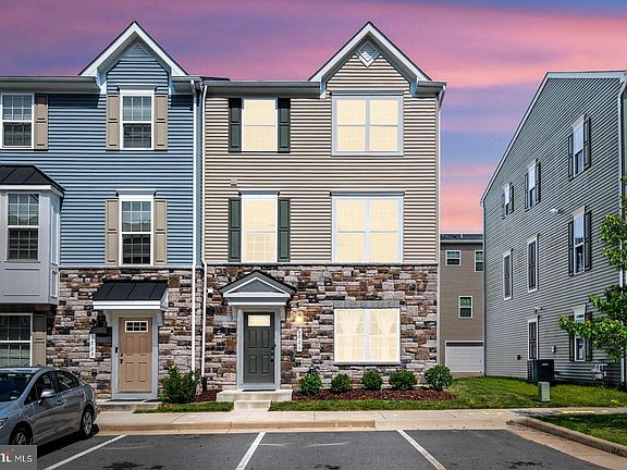 2nd image of 9721 Cedarmass Cir